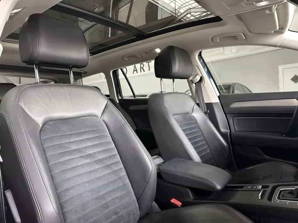 Volkswagen Passat Highline Pano AHK SHZ Navi ACC 07/2015-photo-12