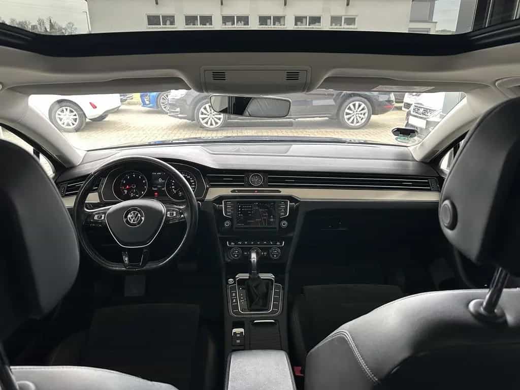 Volkswagen Passat Highline Pano AHK SHZ Navi ACC 07/2015-photo-17