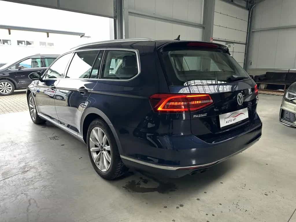 Volkswagen Passat Highline Pano AHK SHZ Navi ACC 07/2015-photo-4