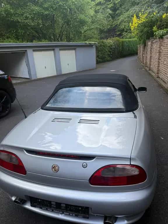 MG MGF 1.8i -MGF 1999 | deutsches Fahrzeug | lücken 04/1999-photo-7