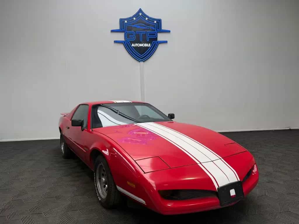 Pontiac Firebird 07/1990-photo-1