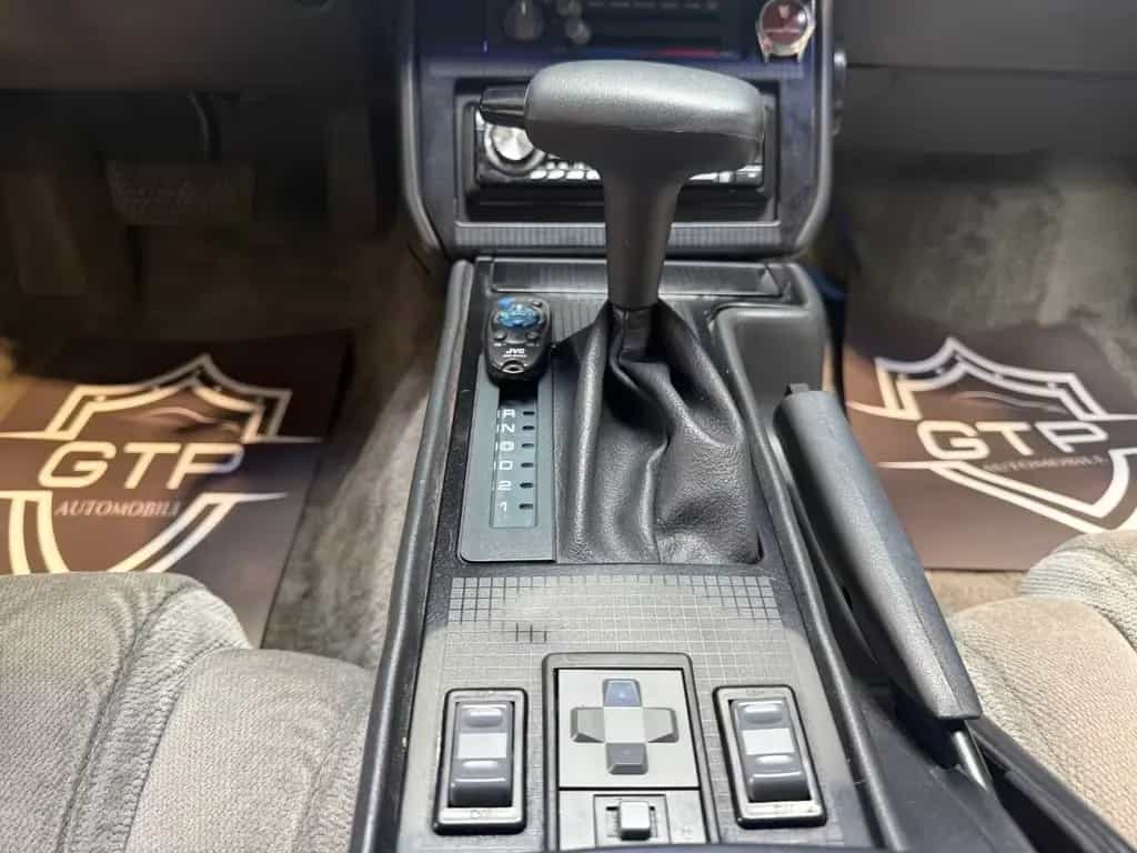 Pontiac Firebird 07/1990-photo-10