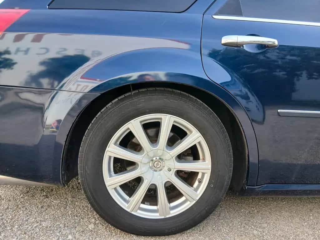 Chrysler 300C 05/2005-photo-2
