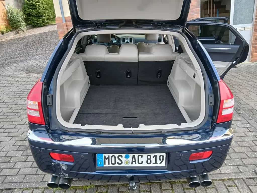 Chrysler 300C 05/2005-photo-7
