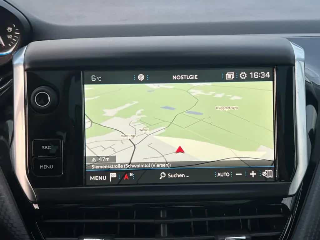 Peugeot 2008 Allure"Garantie-ServiceNEU"2.Hand 11/2019-photo-28