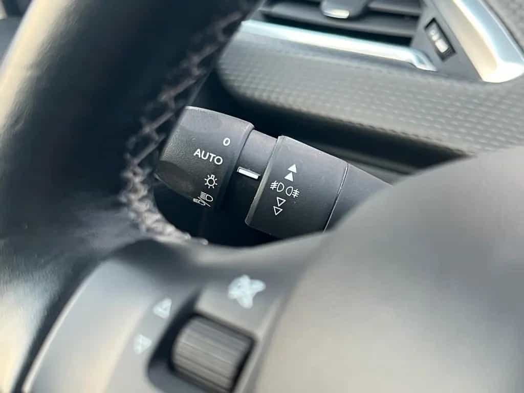 Peugeot 2008 Allure"Garantie-ServiceNEU"2.Hand 11/2019-photo-34