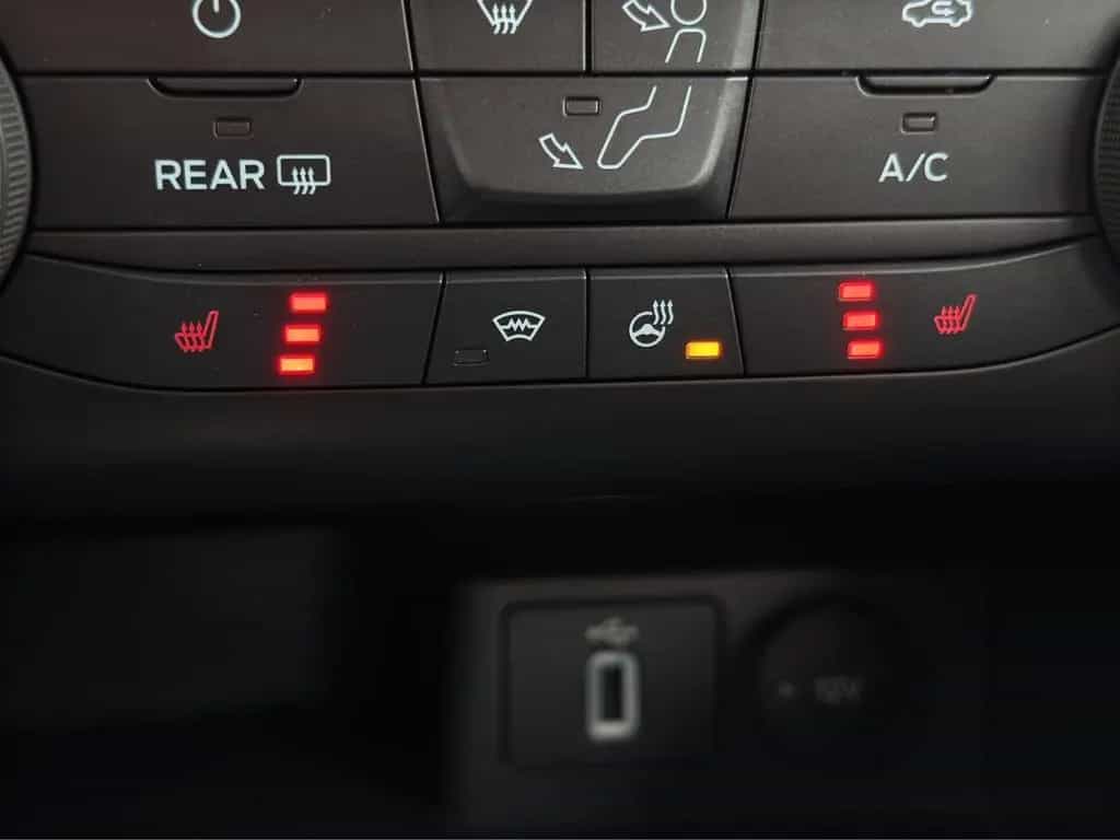 Ford Focus 1.5 Autom."Garantie-TÜV/ServiceNEU"2-Hand 04/2020-photo-32
