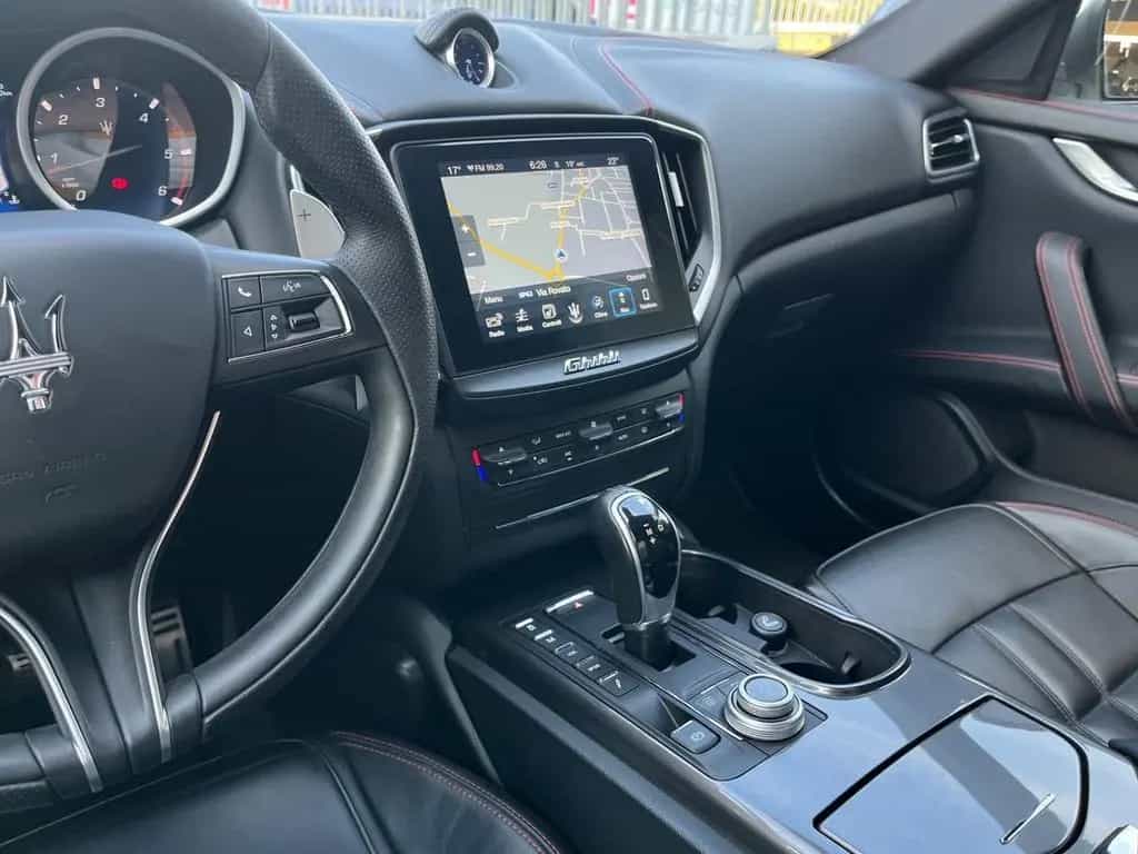 Maserati Ghibli V6 Diesel 275 CV GranSport 05/2017-photo-11