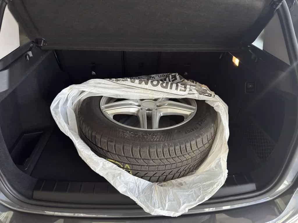 BMW X1 sDrive 20i Advantage AHK*LED*RFK*NAVI*TEMPO 10/2018-photo-27