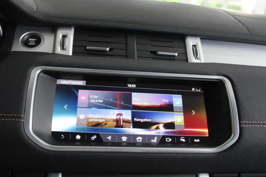 Land Rover Range Rover Evoque HSE Dynamic Panorama 06/2018-photo-20