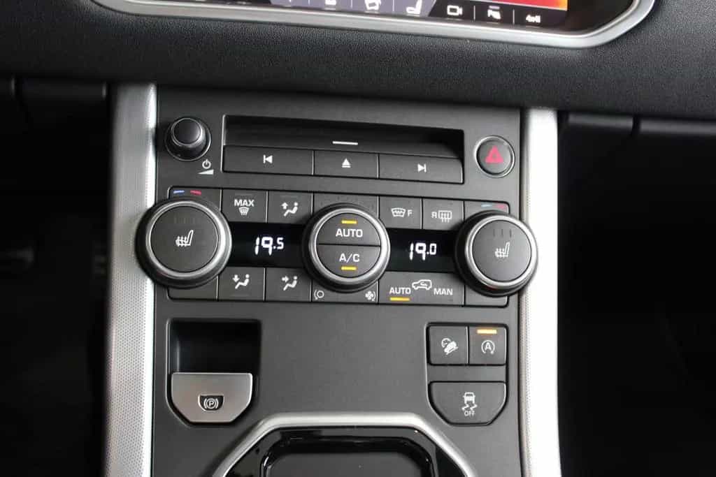Land Rover Range Rover Evoque HSE Dynamic Panorama 06/2018-photo-23