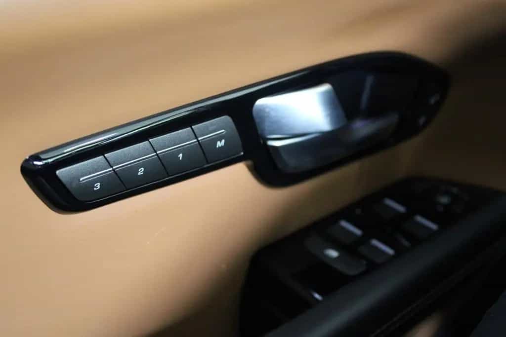 Land Rover Range Rover Evoque HSE Dynamic Panorama 06/2018-photo-24