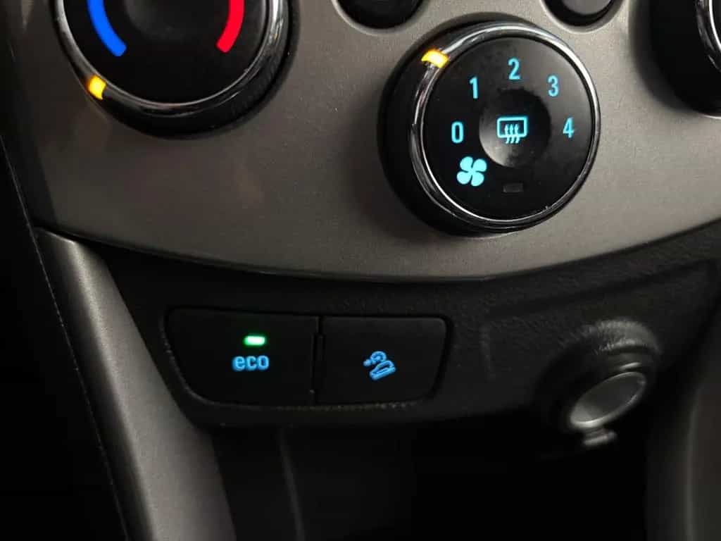 Chevrolet Trax 1.7 diesel AWD PELLE| TETTO PANOR 07/2014-photo-14