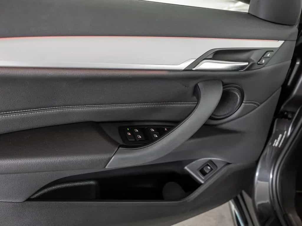 BMW X1 sDrive 18d Sport Line FACEL. LED NAVI KAMERA 03/2022-photo-24