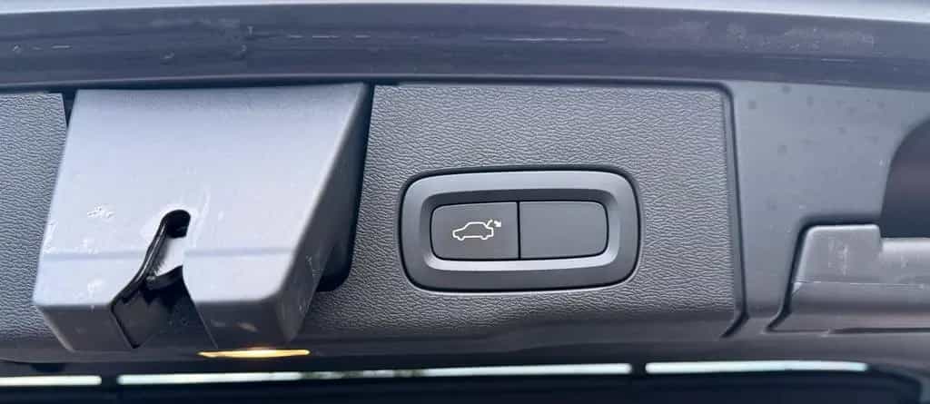 Volvo XC60 XC 60 AWD LEDER NAVI KAMERA AUS ERSTER HAND 05/2018-photo-20
