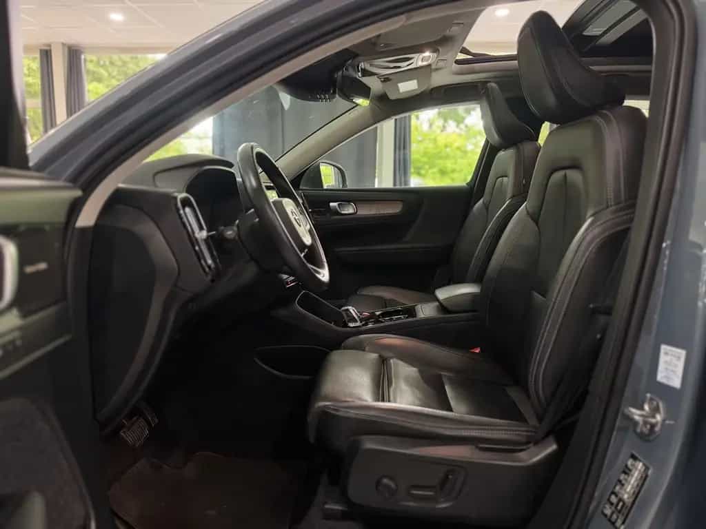Volvo XC40 *INSCRIPT.*4x4*PANO*LEDER*R-CAM*MMRY*H&K* 12/2019-photo-10
