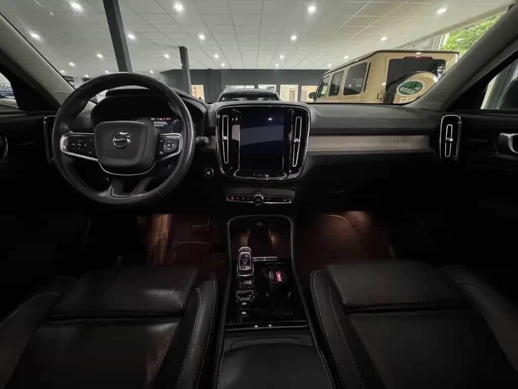 Volvo XC40 *INSCRIPT.*4x4*PANO*LEDER*R-CAM*MMRY*H&K* 12/2019-photo-13