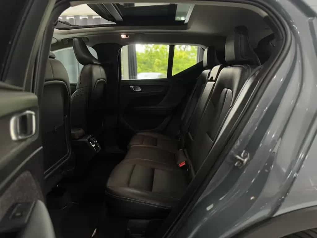 Volvo XC40 *INSCRIPT.*4x4*PANO*LEDER*R-CAM*MMRY*H&K* 12/2019-photo-16