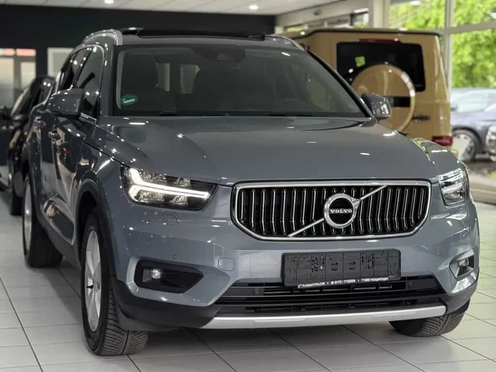 Volvo XC40 *INSCRIPT.*4x4*PANO*LEDER*R-CAM*MMRY*H&K* 12/2019-photo-2