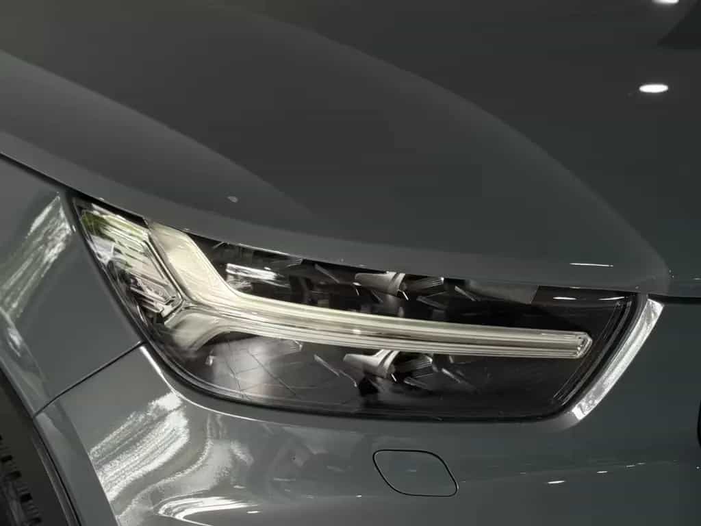 Volvo XC40 *INSCRIPT.*4x4*PANO*LEDER*R-CAM*MMRY*H&K* 12/2019-photo-23