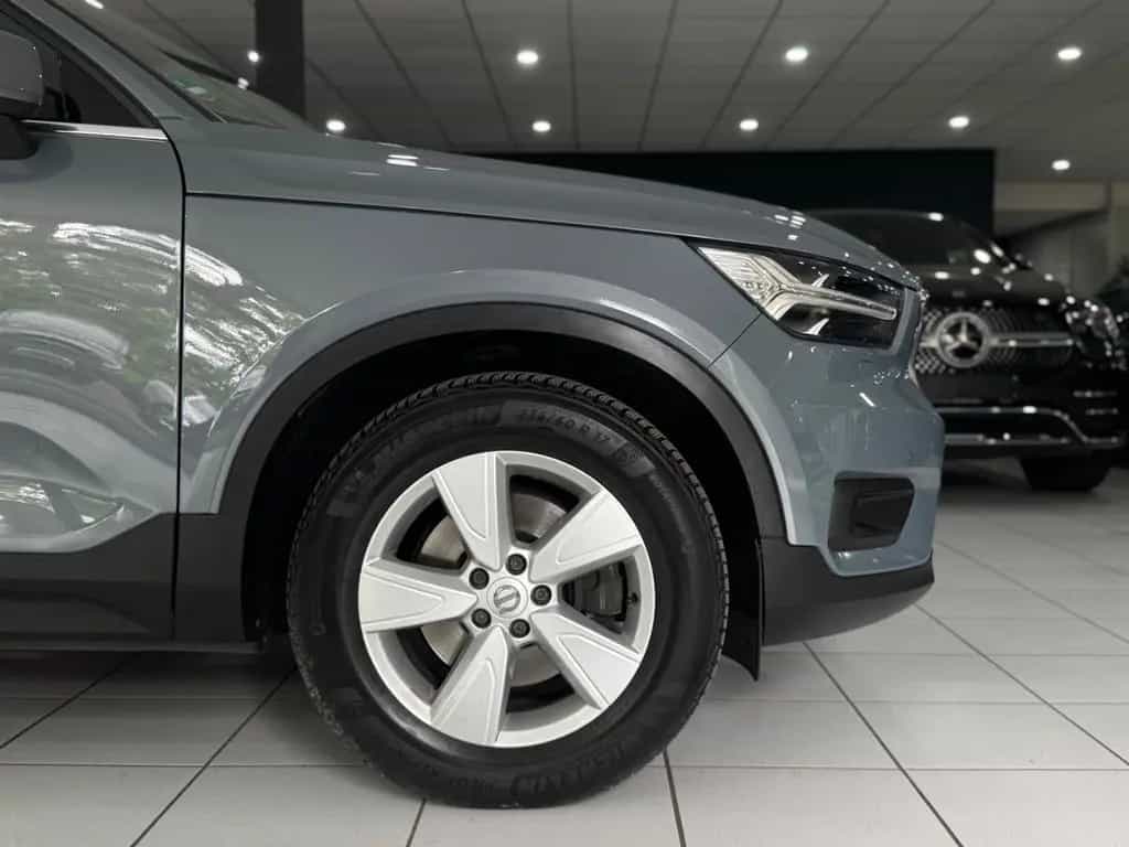 Volvo XC40 *INSCRIPT.*4x4*PANO*LEDER*R-CAM*MMRY*H&K* 12/2019-photo-3