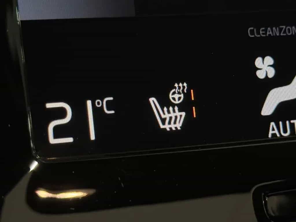 Volvo XC40 *INSCRIPT.*4x4*PANO*LEDER*R-CAM*MMRY*H&K* 12/2019-photo-31