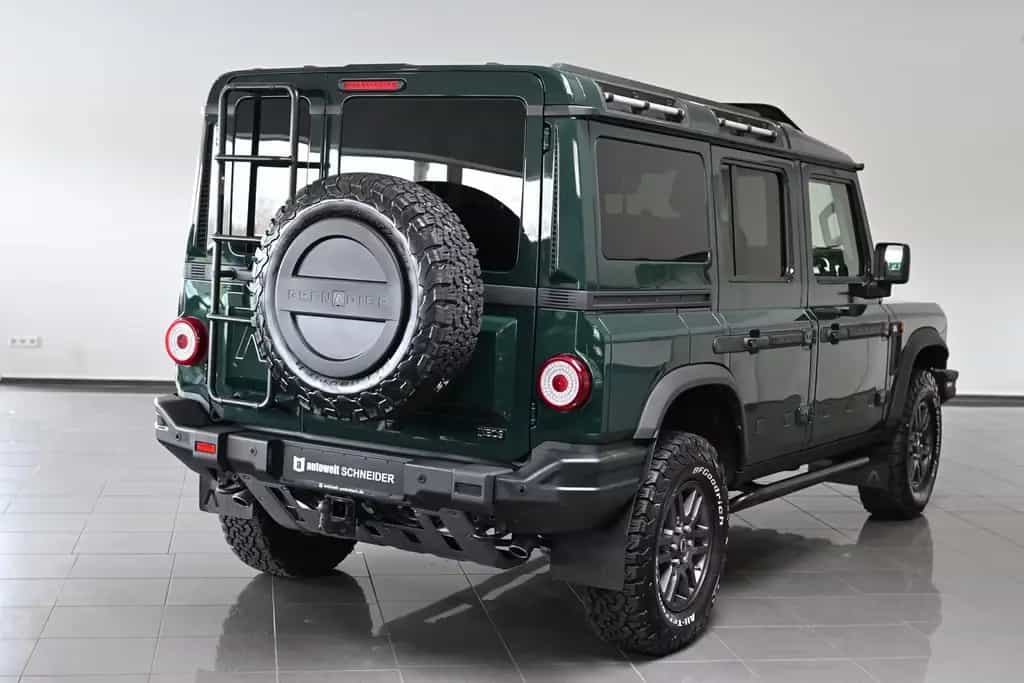 INEOS Grenadier Station Wagon Fieldmaster Edition AHK 11/2023-photo-1