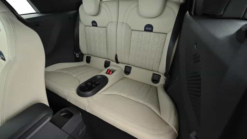 MINI Cooper S Cabrio 02/2025-photo-13