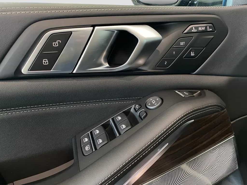 ALPINA XB7 MANUFAKTUR Allrad (Navi LED AHK Leder Shz) null-photo-11