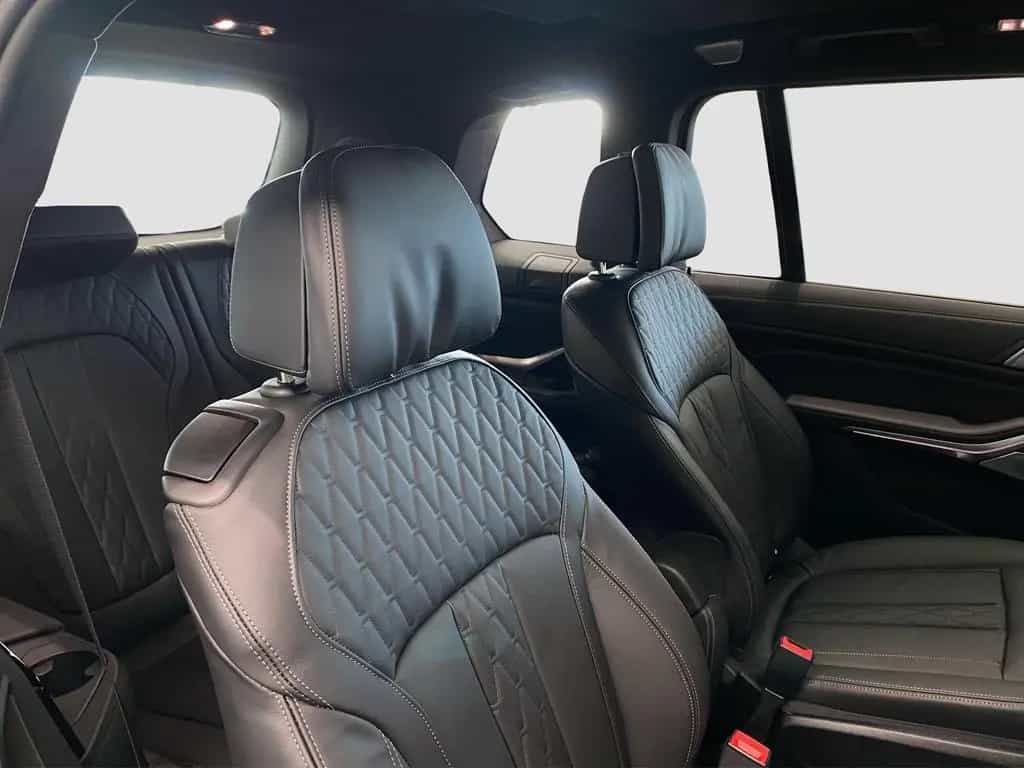 ALPINA XB7 MANUFAKTUR Allrad (Navi LED AHK Leder Shz) null-photo-17