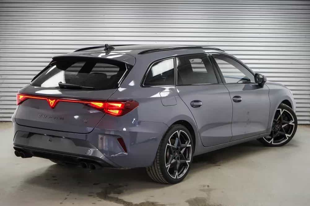 Cupra Leon ST 2,0 TSI DSG 4x4 VZ - LAGER 07/2025-photo-2