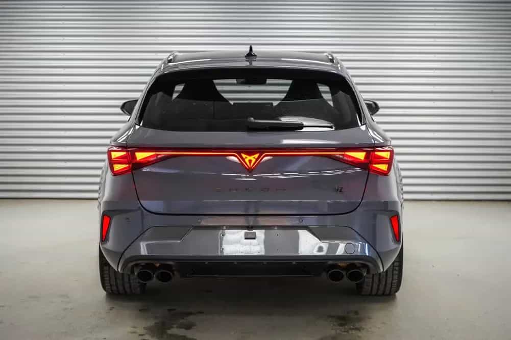 Cupra Leon ST 2,0 TSI DSG 4x4 VZ - LAGER 07/2025-photo-3