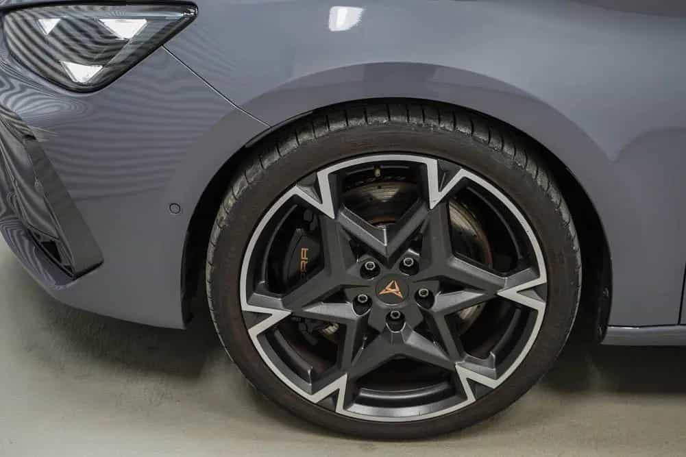 Cupra Leon ST 2,0 TSI DSG 4x4 VZ - LAGER 07/2025-photo-4
