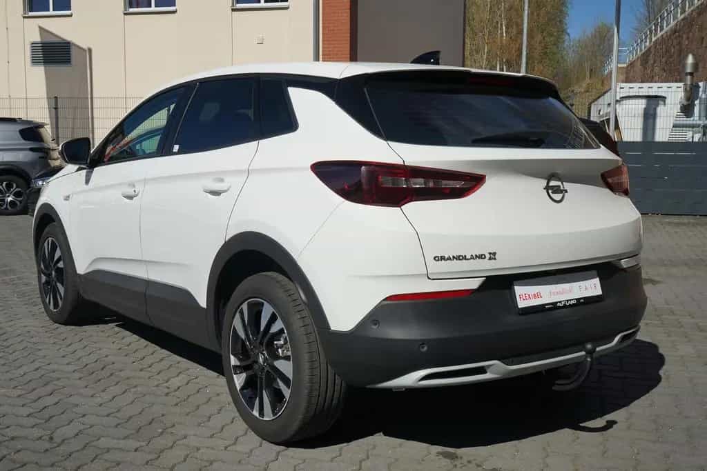 Opel Grandland (X) Grandland 1.2 Ultimate LED Kamera AHK Navi DAB 03/2021-photo-3