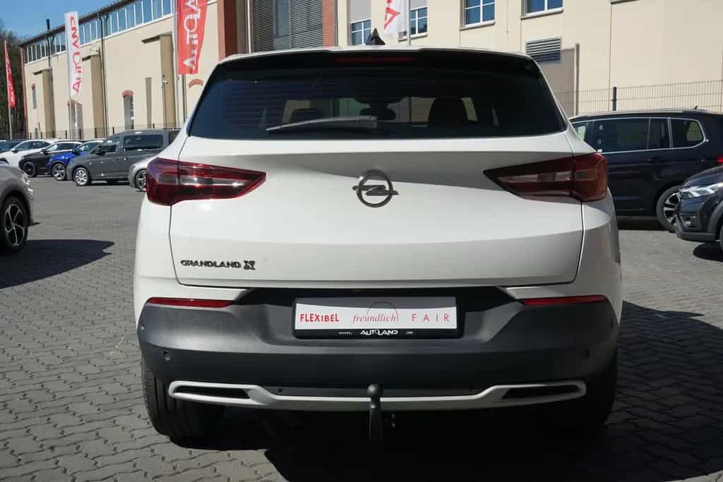 Opel Grandland (X) Grandland 1.2 Ultimate LED Kamera AHK Navi DAB 03/2021-photo-4