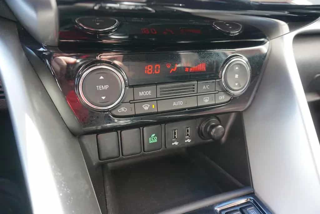 Mitsubishi Eclipse Cross 1.5 T-MIVEC Diamant CVT LED Kamera 05/2019-photo-13