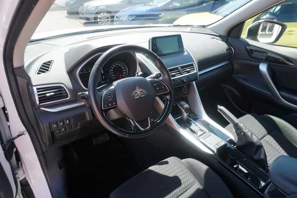Mitsubishi Eclipse Cross 1.5 T-MIVEC Diamant CVT LED Kamera 05/2019-photo-9