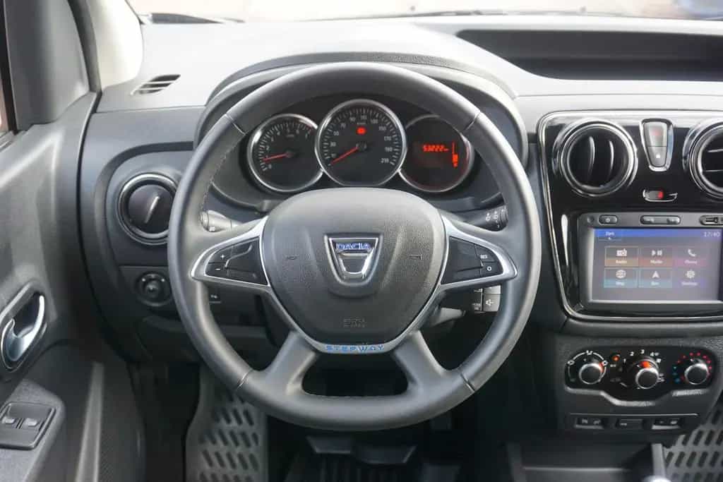 Dacia Dokker 1.6 SCe Prestige Navi Kamera Sitzheizung 07/2018-photo-15