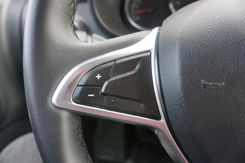 Dacia Dokker 1.6 SCe Prestige Navi Kamera Sitzheizung 07/2018-photo-16