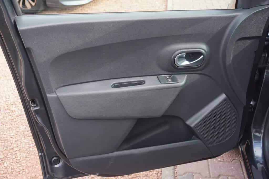 Dacia Dokker 1.6 SCe Prestige Navi Kamera Sitzheizung 07/2018-photo-23