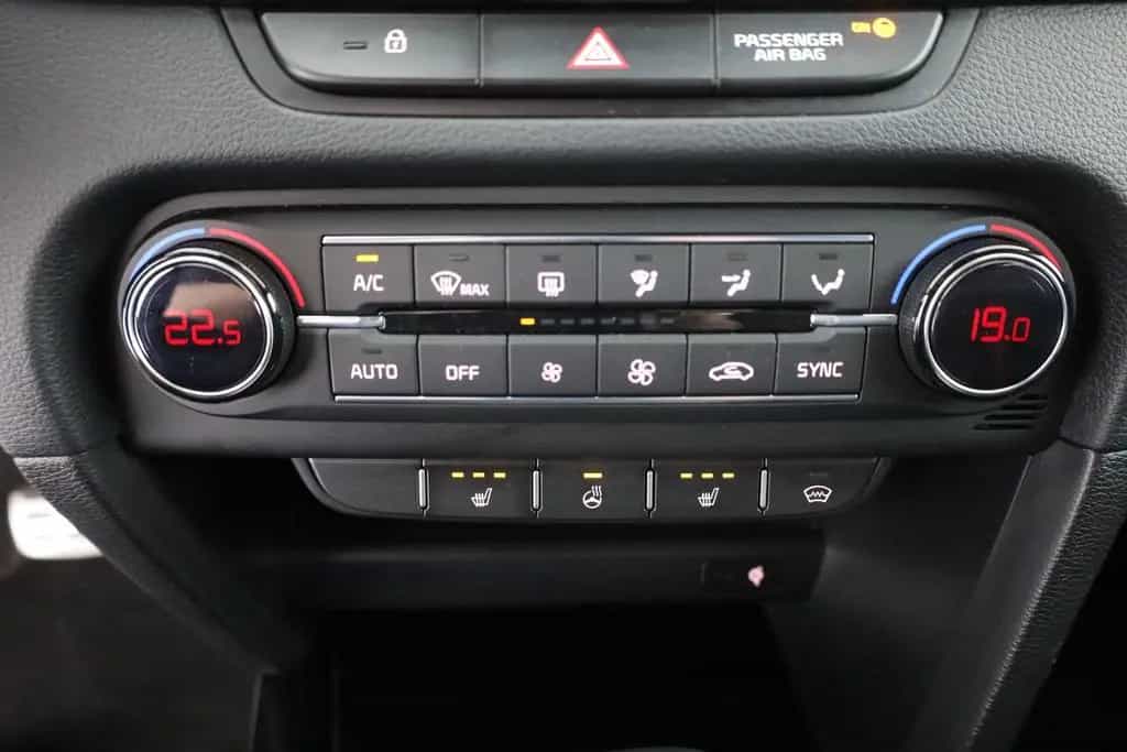 Kia pro cee'd / ProCeed ProCeed 1.6 T-GDI GT LED Navi Sitzheizung Kamera 01/2021-photo-11