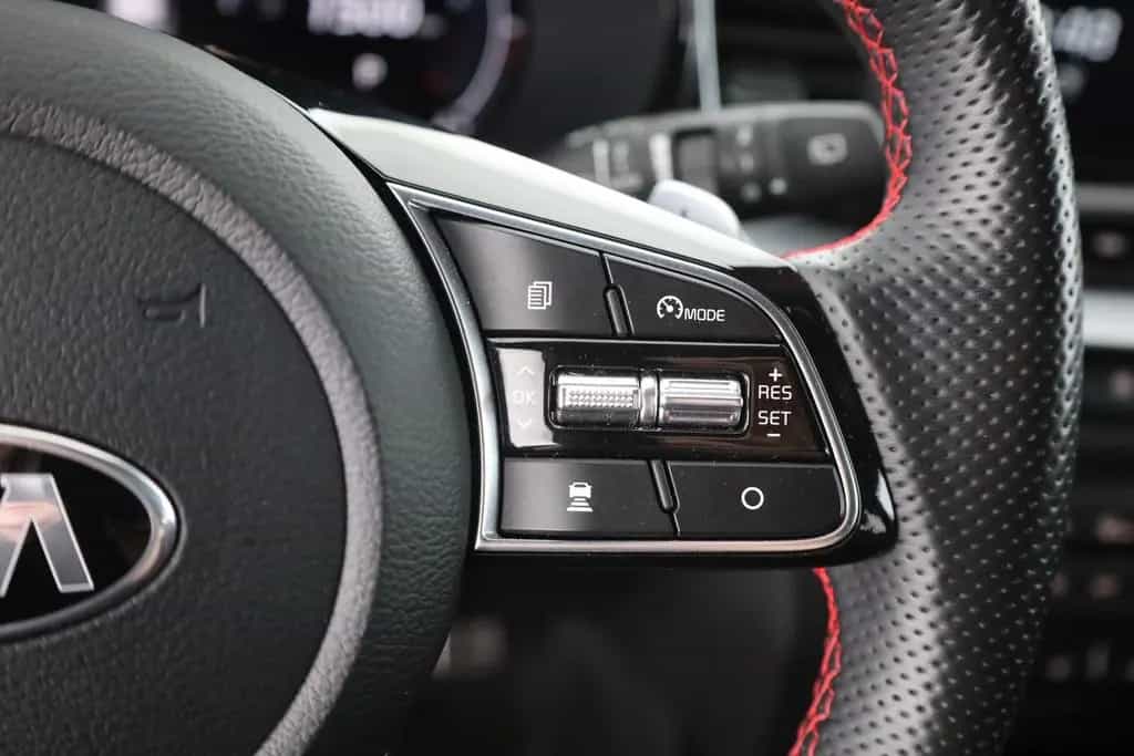 Kia pro cee'd / ProCeed ProCeed 1.6 T-GDI GT LED Navi Sitzheizung Kamera 01/2021-photo-16