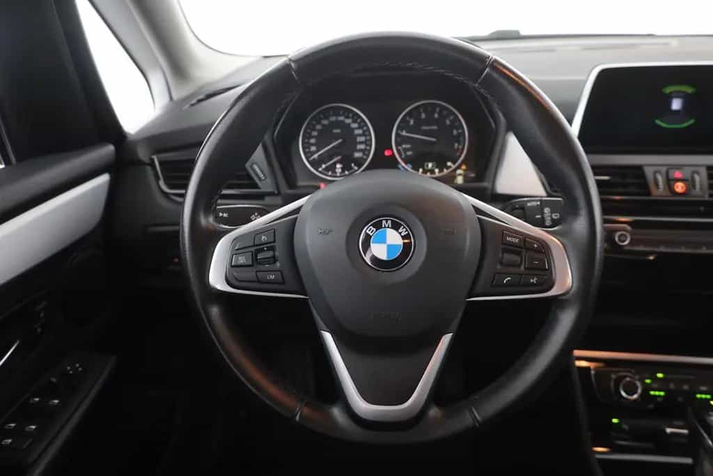 BMW 218 i Active Tourer LED Navi Sitzheizung PDC DAB 02/2018-photo-15