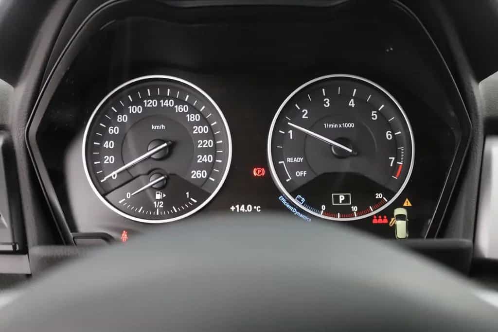 BMW 218 i Active Tourer LED Navi Sitzheizung PDC DAB 02/2018-photo-18