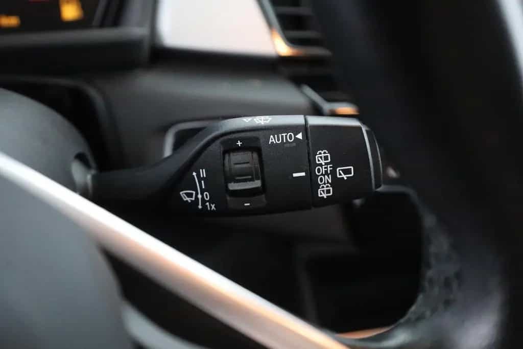 BMW 218 i Active Tourer LED Navi Sitzheizung PDC DAB 02/2018-photo-20