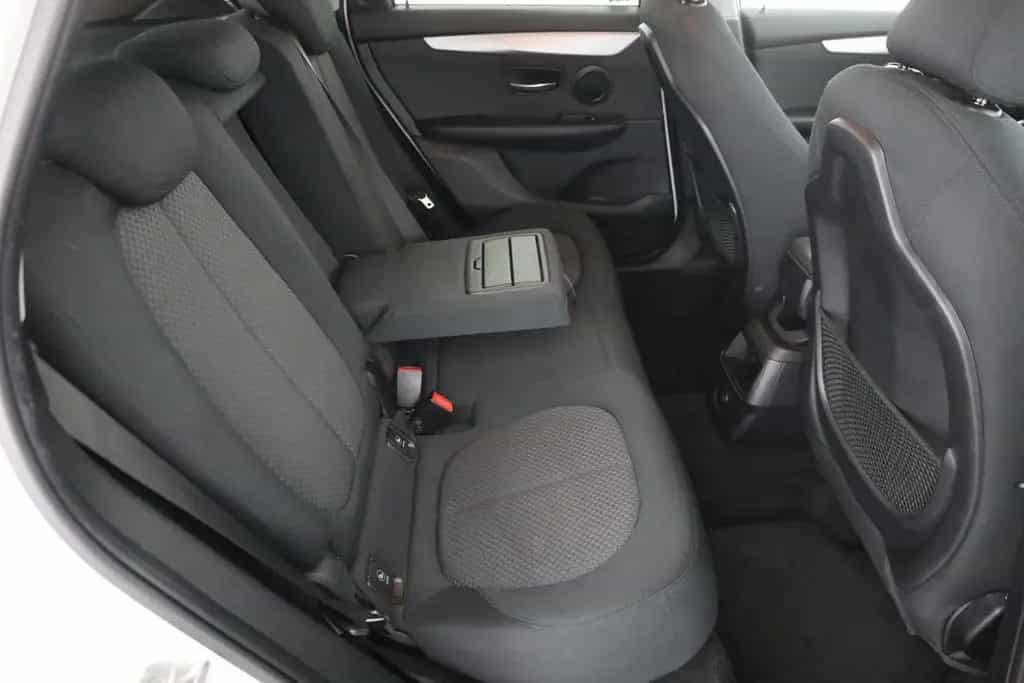 BMW 218 i Active Tourer LED Navi Sitzheizung PDC DAB 02/2018-photo-25