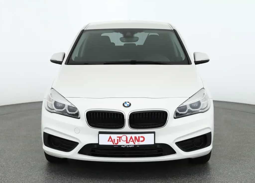 BMW 218 i Active Tourer LED Navi Sitzheizung PDC DAB 02/2018-photo-7