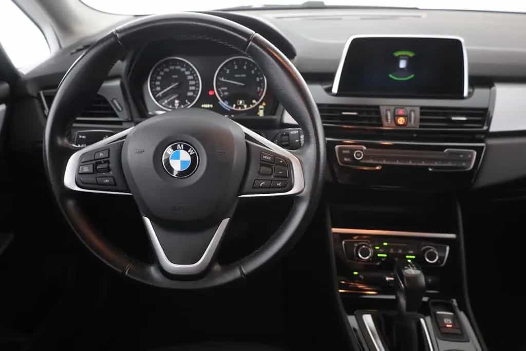 BMW 218 i Active Tourer LED Navi Sitzheizung PDC DAB 02/2018-photo-9