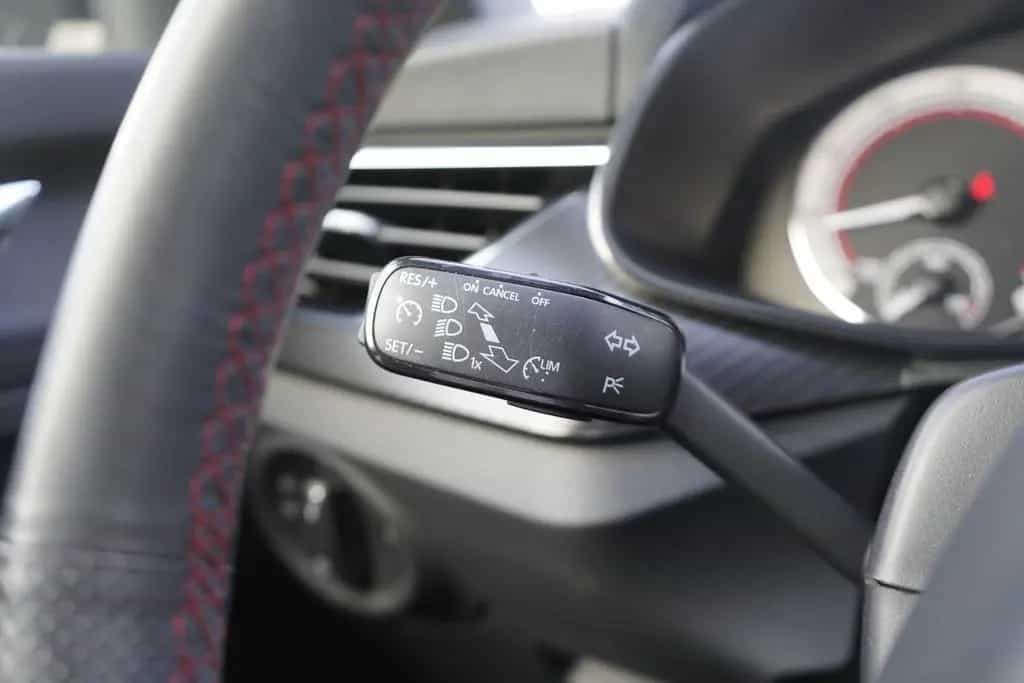 Skoda Kamiq 1.5 Monte Carlo Panorama Kamera Keyless-Go 08/2020-photo-10
