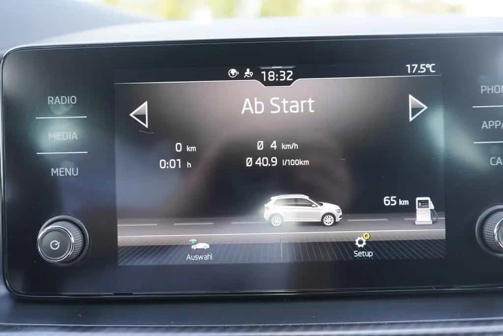 Skoda Kamiq 1.5 Monte Carlo Panorama Kamera Keyless-Go 08/2020-photo-19